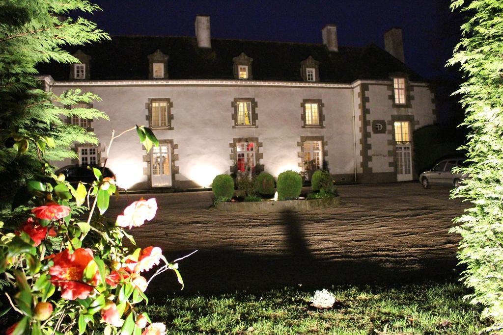 Manoir De La Baronnie Bed & Breakfast Saint-Malo Exterior photo