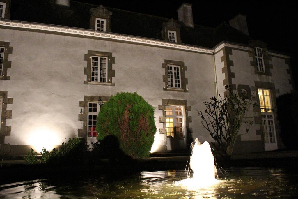 Manoir De La Baronnie Bed & Breakfast Saint-Malo Exterior photo