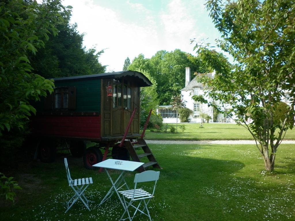 Manoir De La Baronnie Bed & Breakfast Saint-Malo Exterior photo