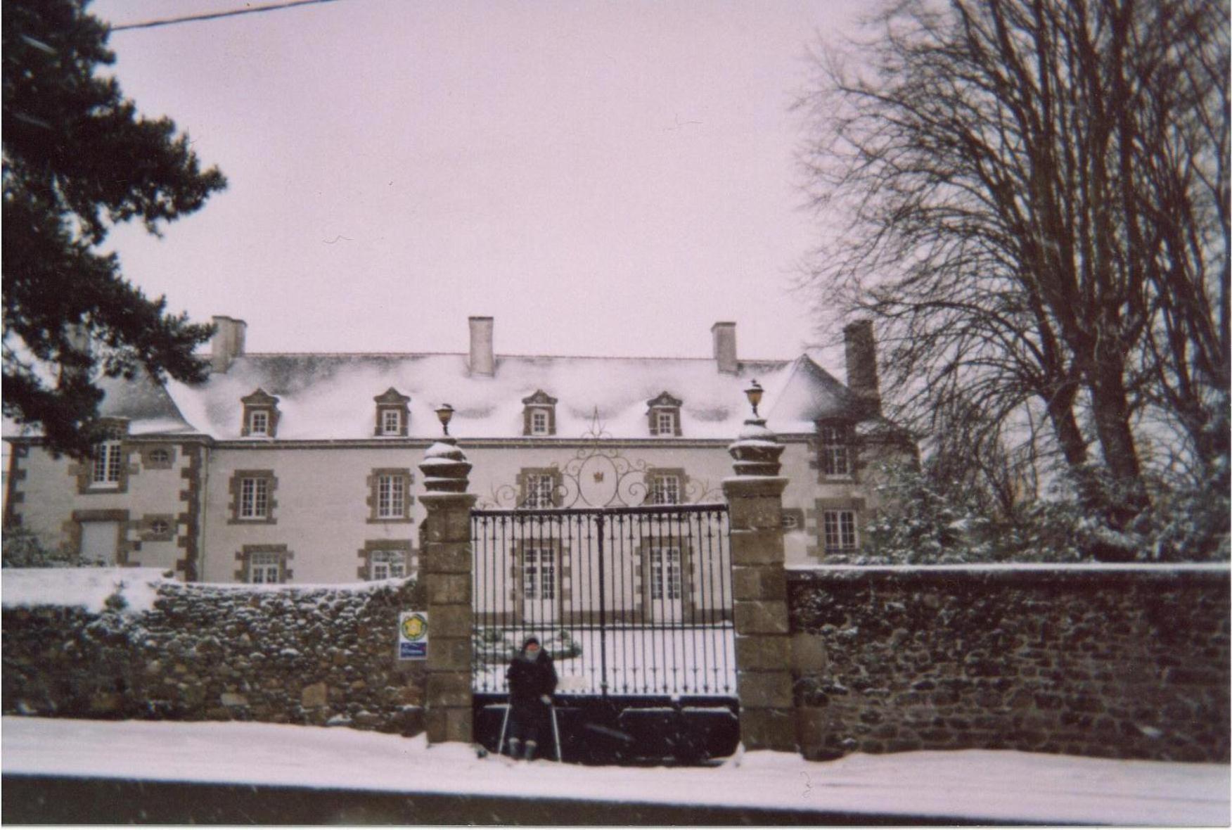 Manoir De La Baronnie Bed & Breakfast Saint-Malo Exterior photo